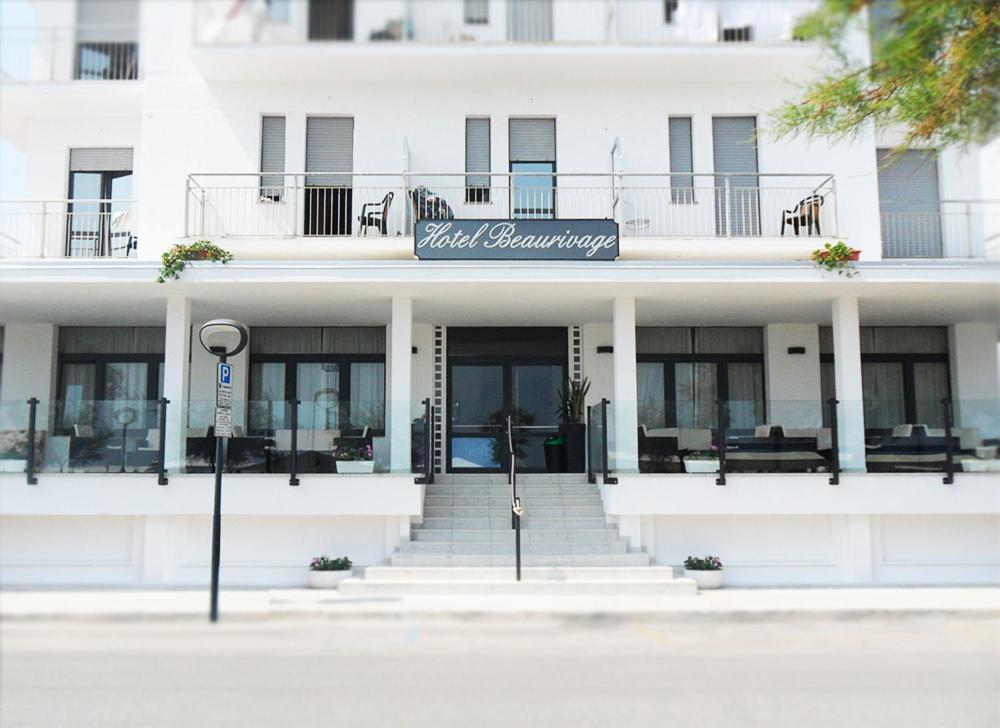 Hotel Beaurivage เซนีกัลเลีย ภายนอก รูปภาพ